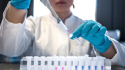 Leggi la storia di Ferring.