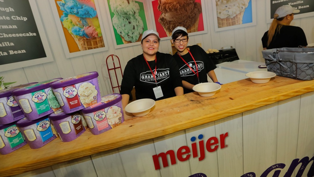 Meijer improves efficiency with a flexible HR system.