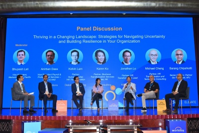 Attendees heading to the venue 