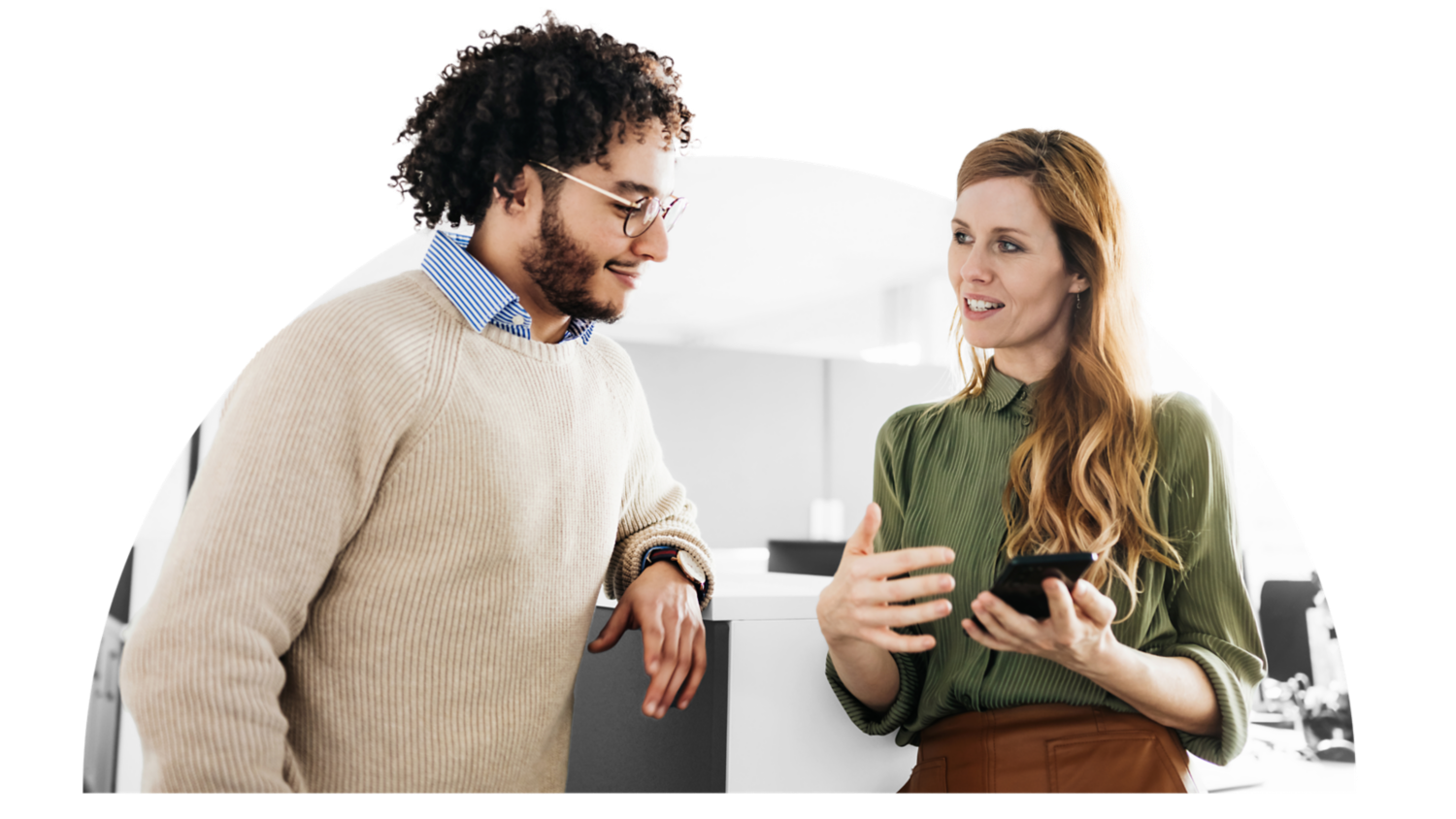 People looking at Workday Peakon Employee Voice on a phone.