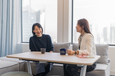 彼女のジャーニーを共有しましょう