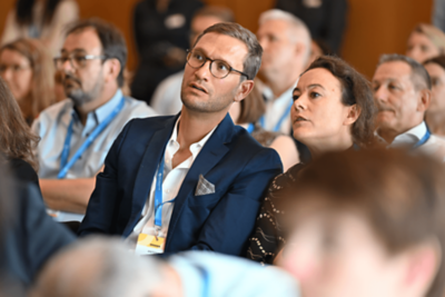 Attendees meeting up on Elevate