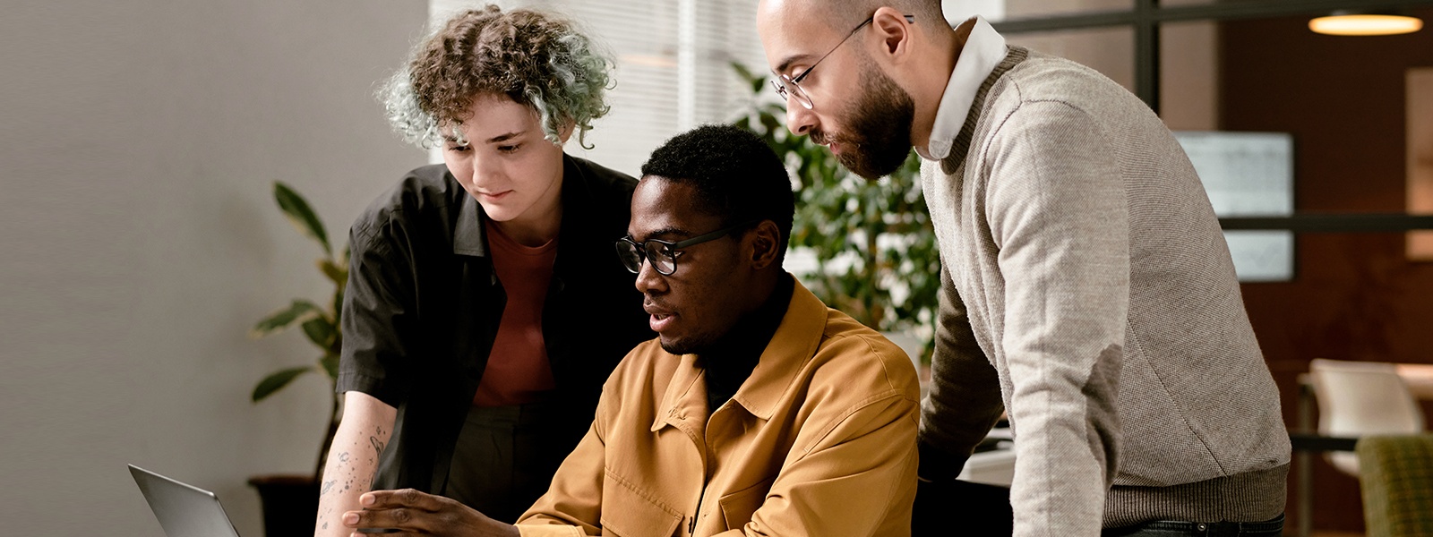 Continuous Learning: Adapting AI Agents to Evolving Business Needs